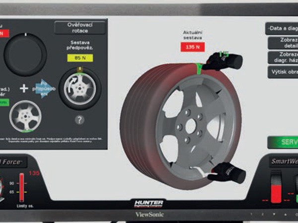 Vyvažovačka Hunter Road Force Elite